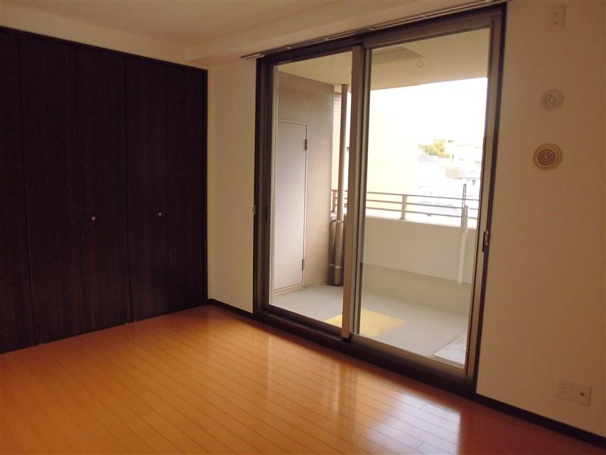 Non-living room. Akarui 6.7 Pledge Western-style