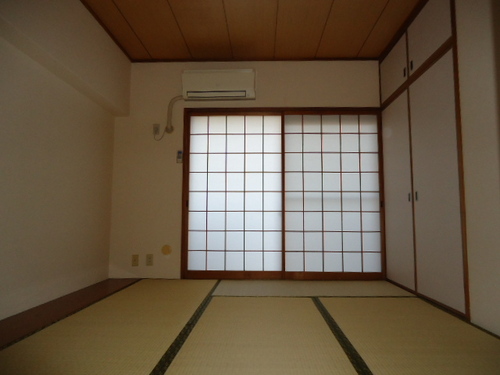 Other room space. Japanese-style room (6.0 tatami mats)