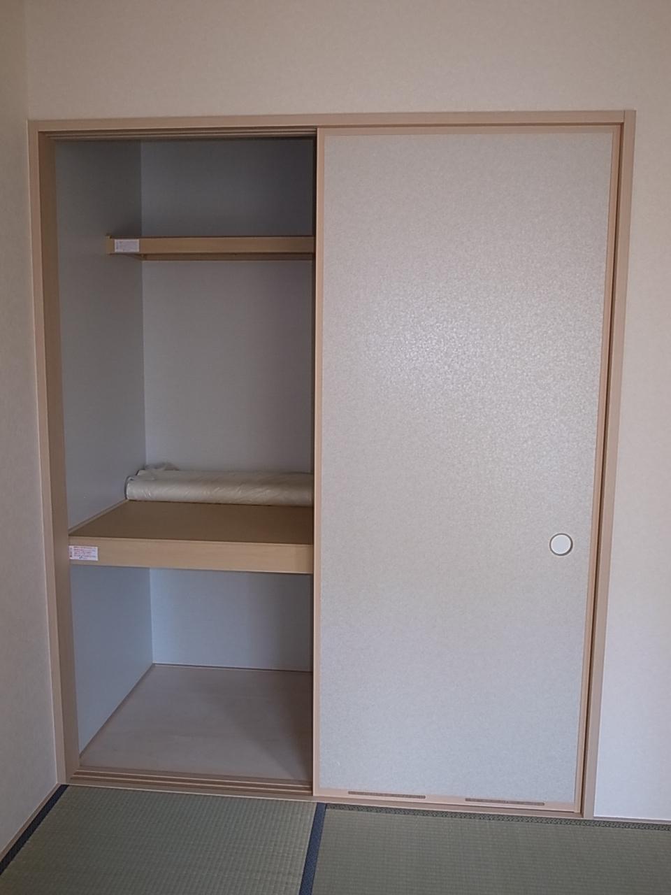 Receipt. Closet (November 2013) Shooting