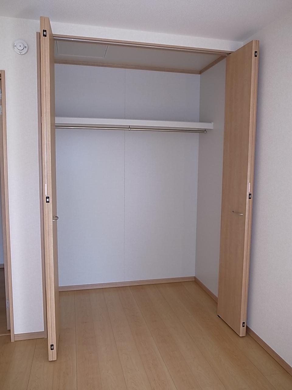 Receipt. Storage (11 May 2013) Shooting