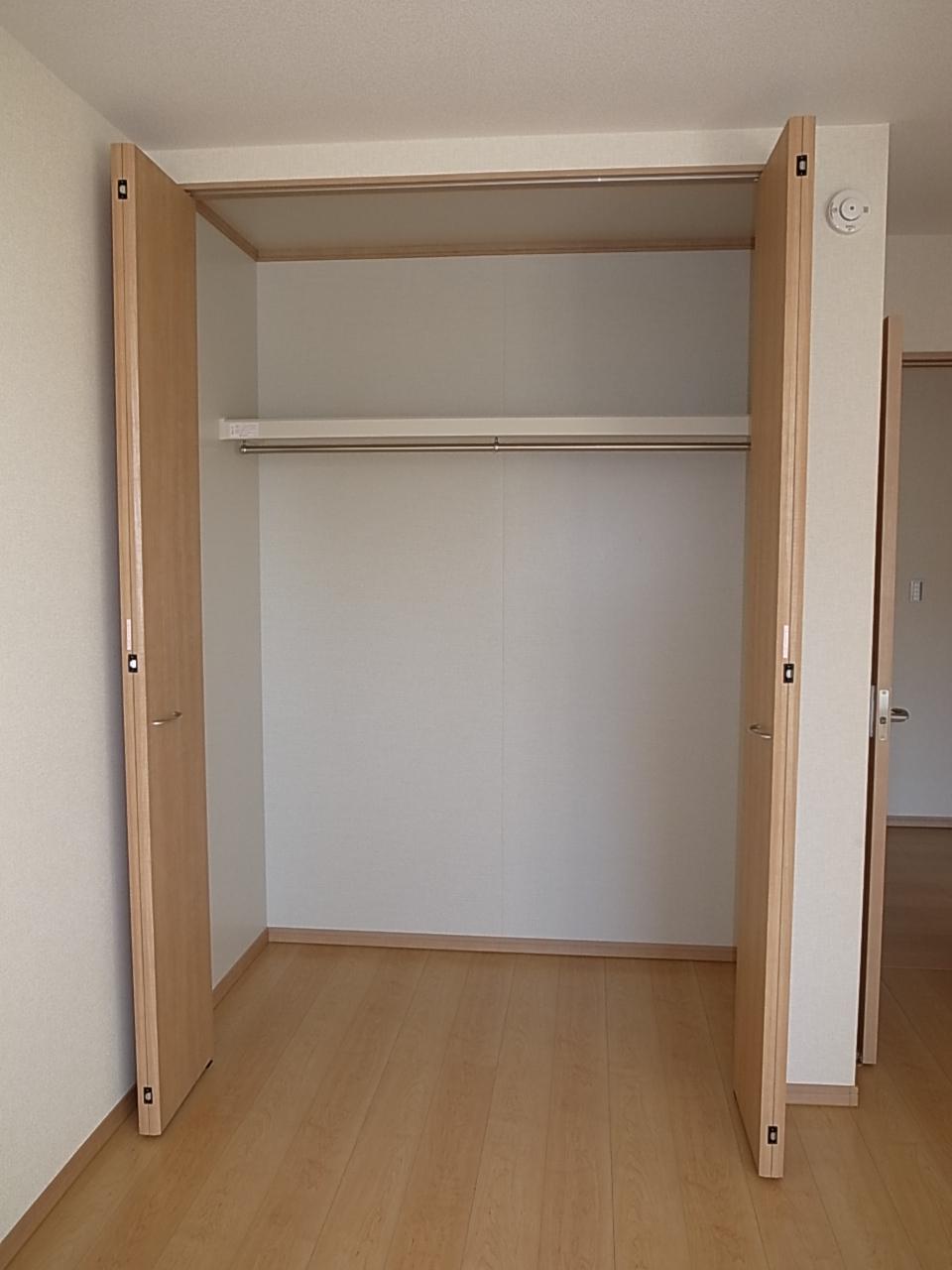 Receipt. Storage (11 May 2013) Shooting