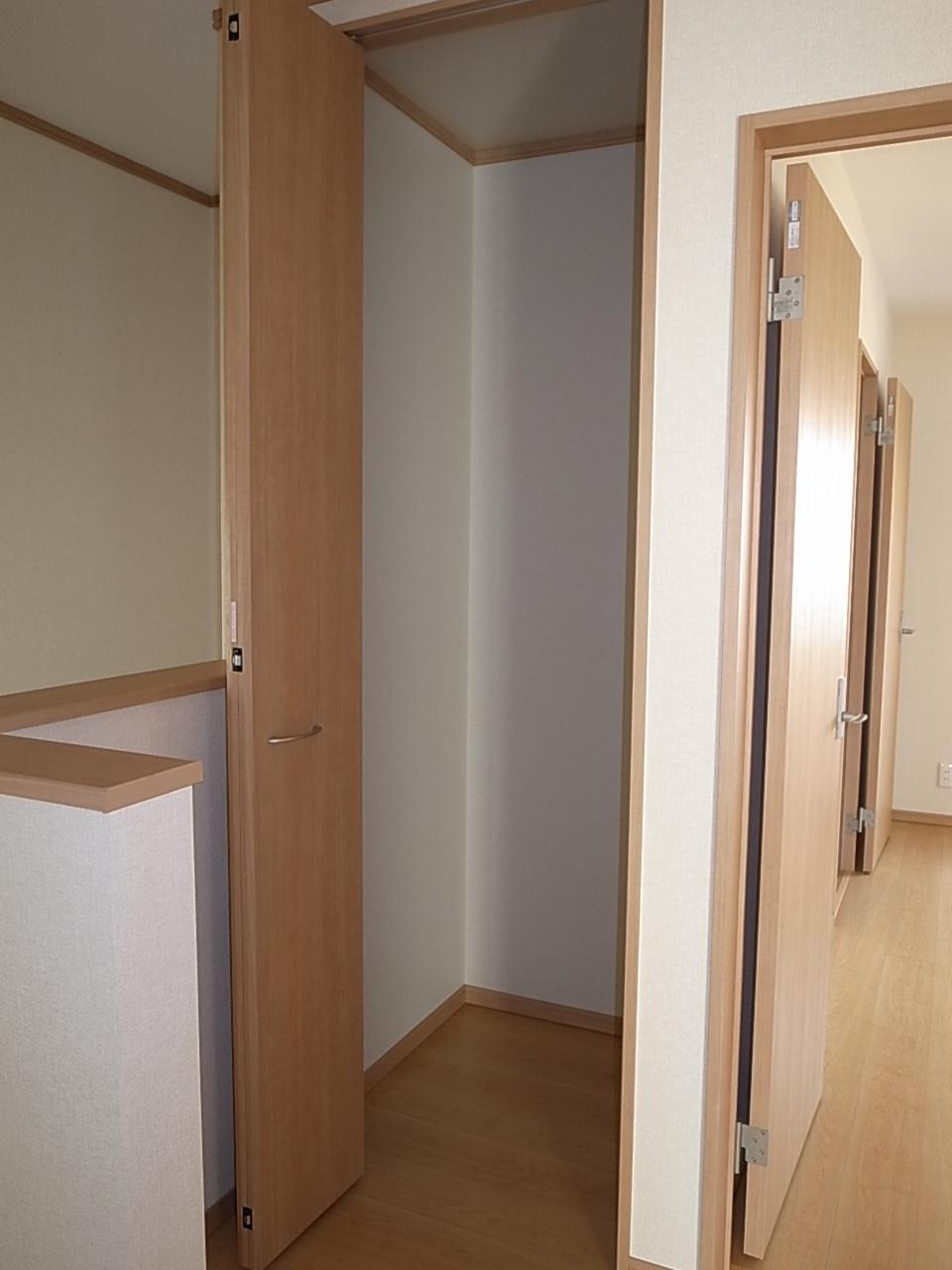 Receipt. Storage (11 May 2013) Shooting