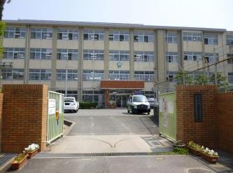 Primary school. 209m to Fukuoka Tatsunishi Takamiya elementary school (elementary school)