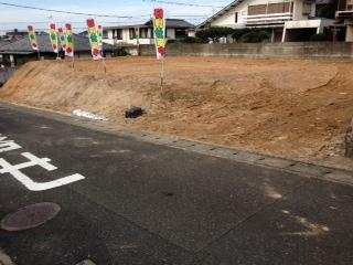 Local photos, including front road. Local (11 May 2013) Shooting