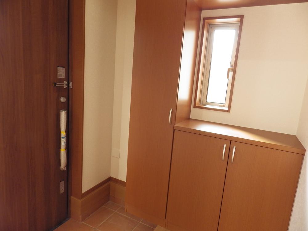 Same specifications photos (Other introspection). Same specifications