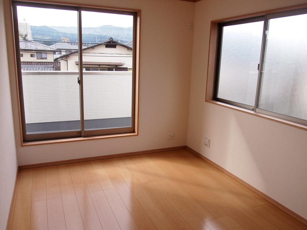 Non-living room. Indoor (11 May 2013) Shooting