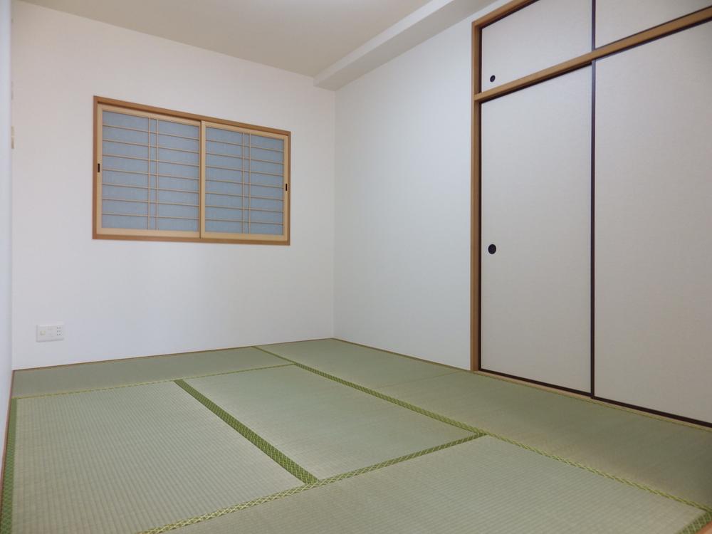 Other introspection. Since the Japanese-style room also between 1 is useful at the time of visitor.