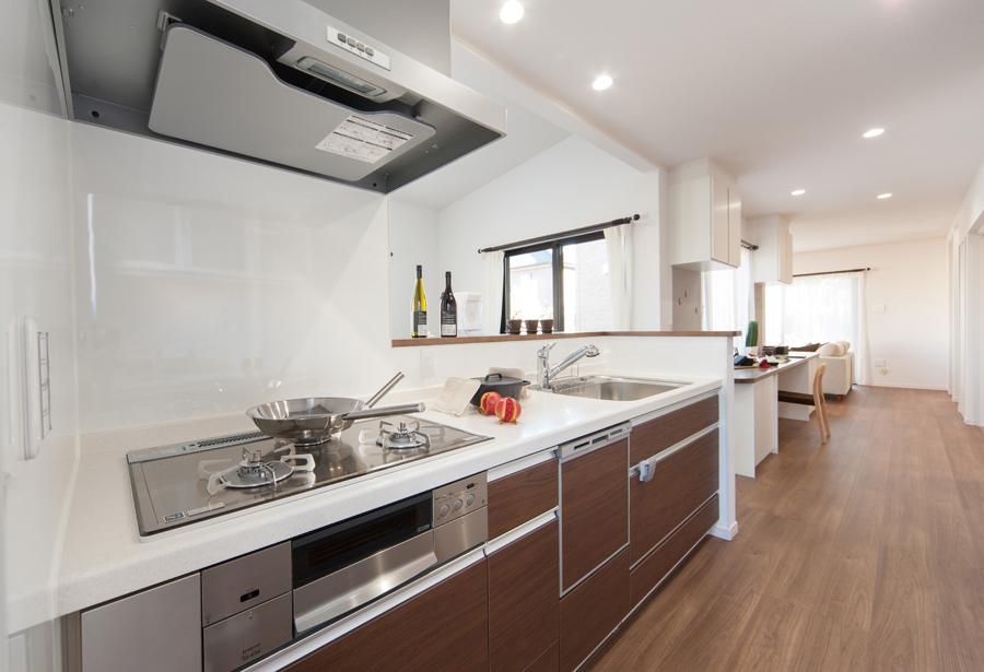 Kitchen. Cupboard, Dishwasher, All mansion standard specification until the water purifier. Easy-to-use is a good kitchen.