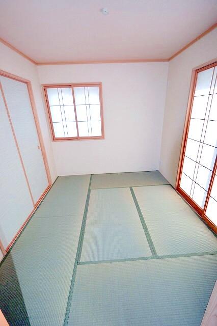 Non-living room. Japanese-style room 5.25 quires