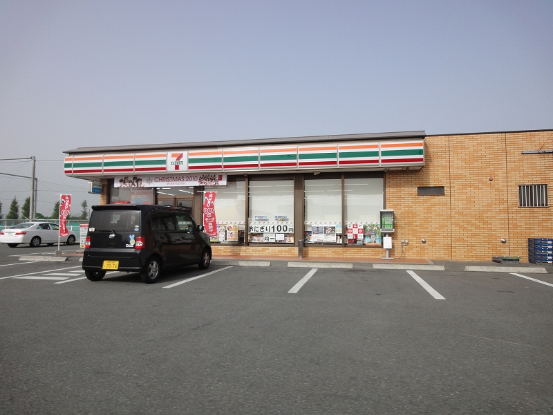 Convenience store. Seven-Eleven Fukuoka Kamiyamato 3-chome up (convenience store) 290m