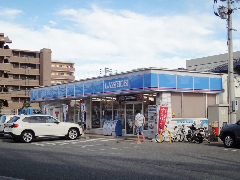 Convenience store. 440m until Lawson Meinohama Inter store (convenience store)