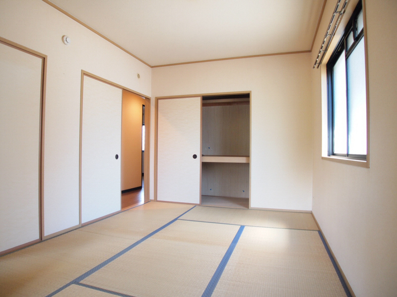 Living and room. Japanese-style one room I Want. 