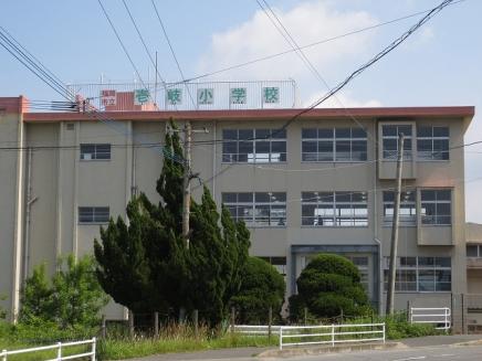 Primary school. 2170m to Fukuoka Municipal Iki Elementary School