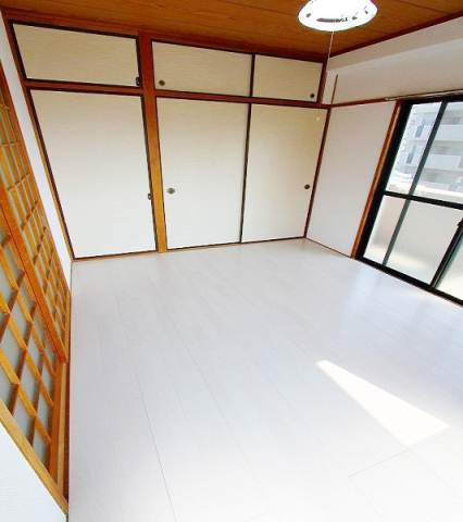 Living and room. Renovation Japanese-style to Western-style