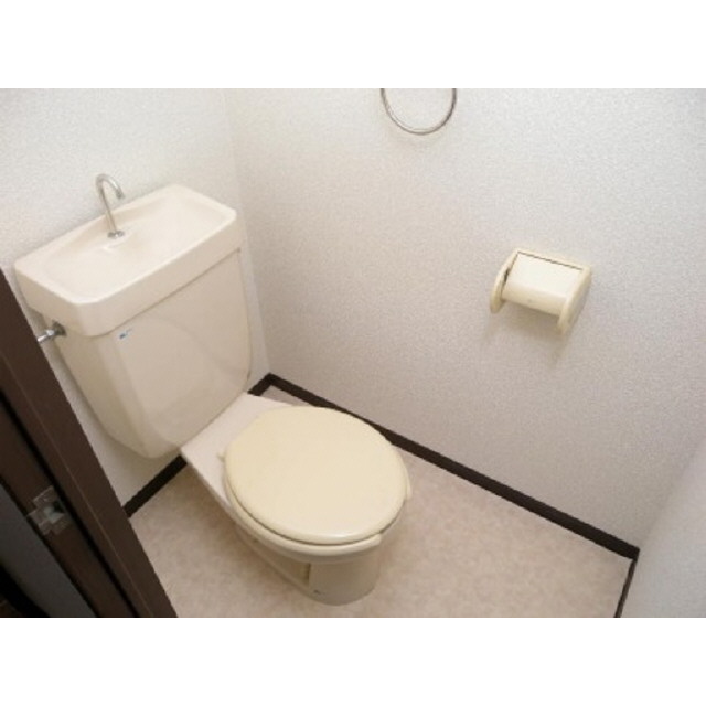 Washroom. Separate toilet