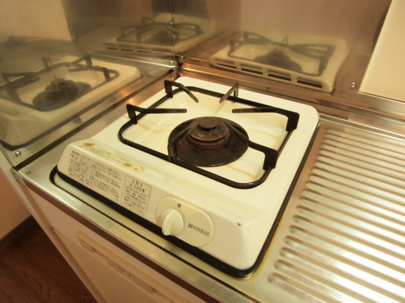 Kitchen. It has been 1-burner stove installation