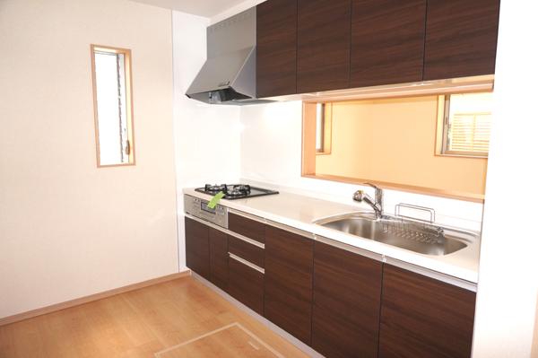 Same specifications photo (kitchen)