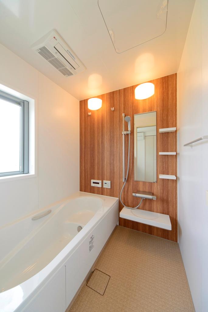 Bathroom. Bathroom heating ・ Drying ・ With ventilation function.