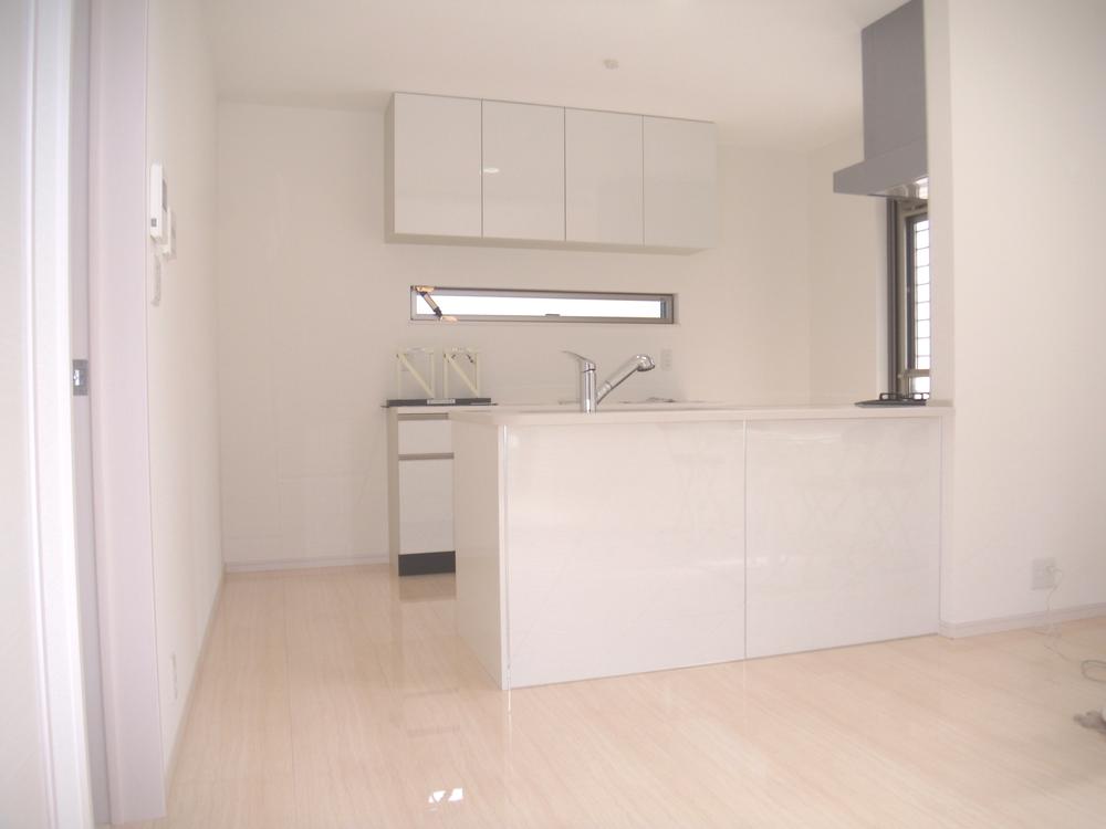Same specifications photo (kitchen)