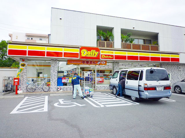 Convenience store. Daily Yamazaki Fukuoka Kamiyamato store up (convenience store) 445m