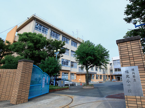 Surrounding environment. Fukuoka Municipal Meikita elementary school (about 590m / An 8-minute walk)