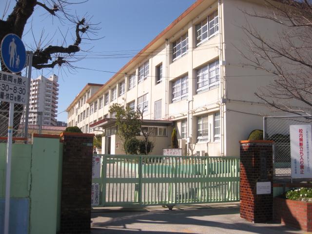 Primary school. Iki to elementary school 325m Iki about up to elementary school 325m, A 5-minute walk