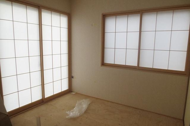 Non-living room. Japanese-style room 4.5 Pledge