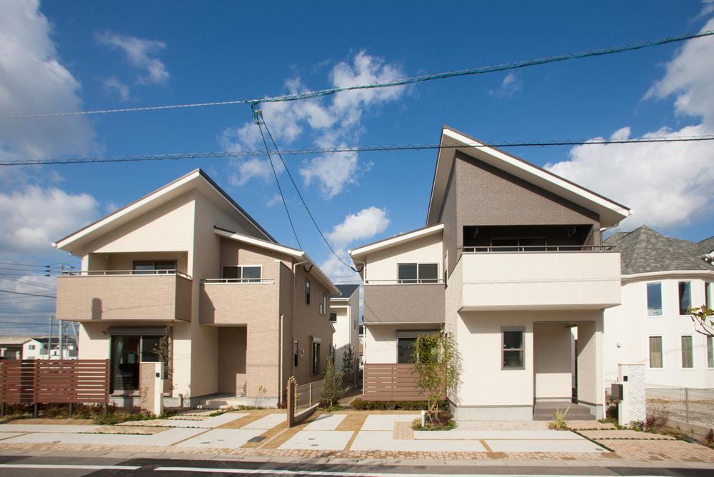 Local photos, including front road. Vel Garden Kyushu University Science City All four House Finally GRAND OPEN!