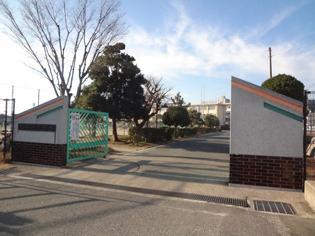 Junior high school. 1488m to Fukuoka Municipal GenHiroshi junior high school (junior high school)