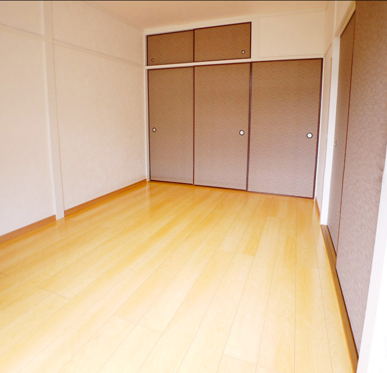Other room space. Please look at once! It is a property that get surely love