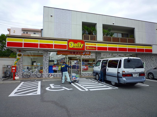Convenience store. Daily Yamazaki Fukuoka Kamiyamato store up (convenience store) 389m