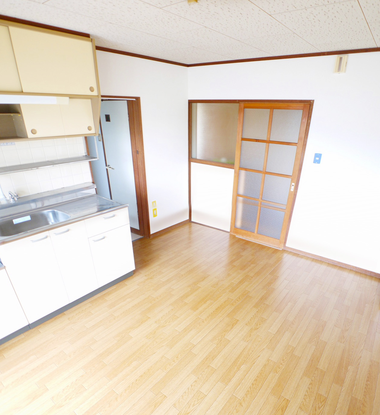 Living and room. Deposit in this place in 3DK ・ Key money required is cheap