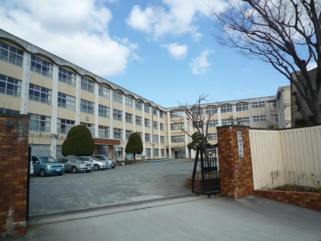 Primary school. 578m to Fukuoka Municipal Kibaru Elementary School