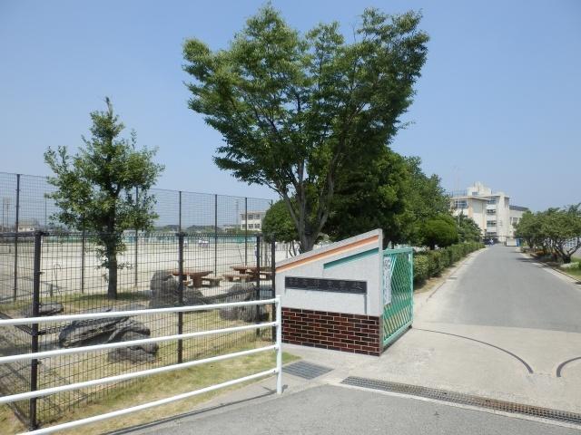 Other local. GenHiroshi junior high school