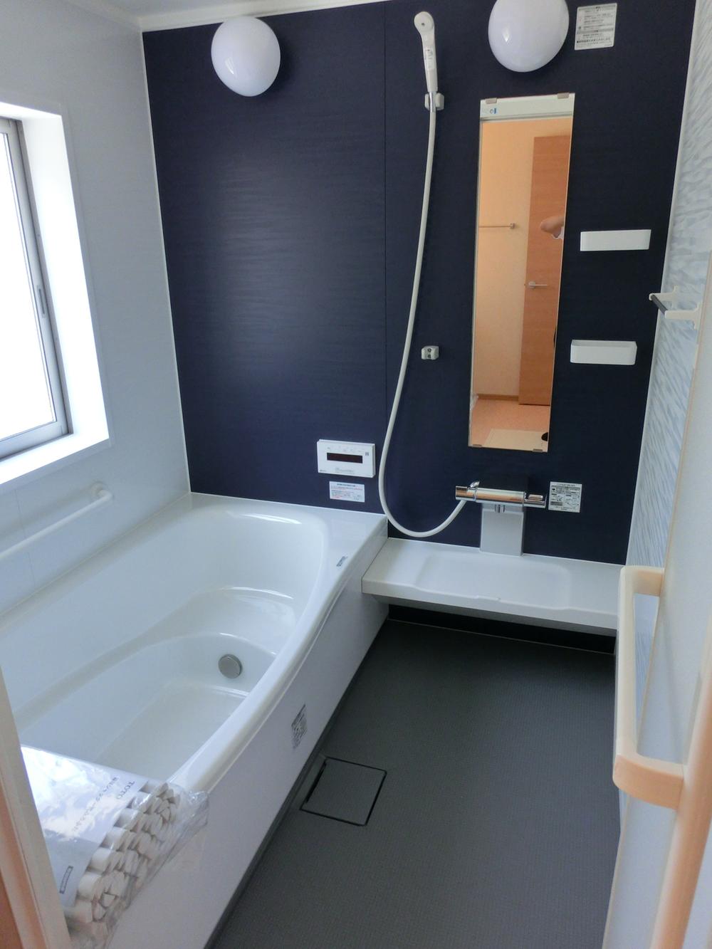 Same specifications photo (bathroom)