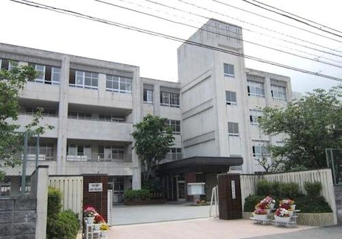 Junior high school. 411m to Fukuoka Municipal Shimoyamato junior high school