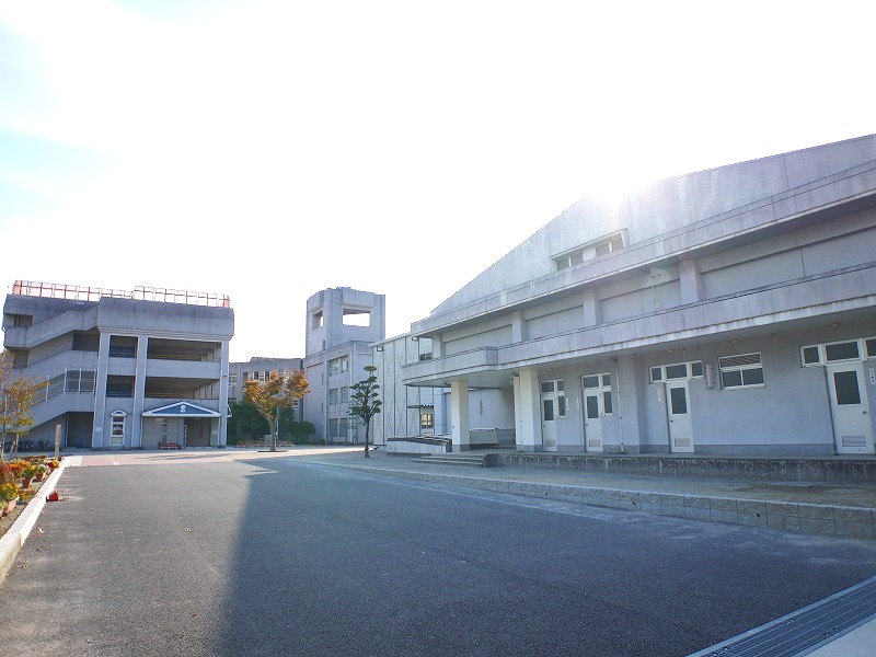 Primary school. 989m to Fukuoka Municipal GenHiroshi elementary school (elementary school)