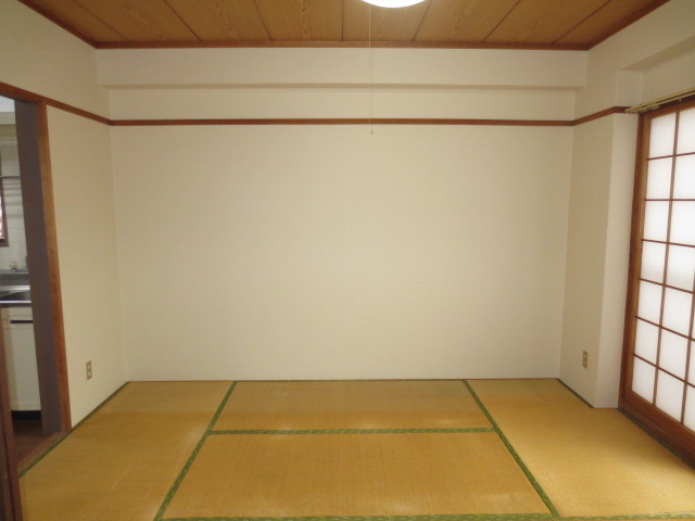 Living and room. Japanese-style room 6 Pledge has become in two side-by-side