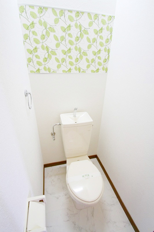 Toilet. Even refreshing renovation toilet! ! 