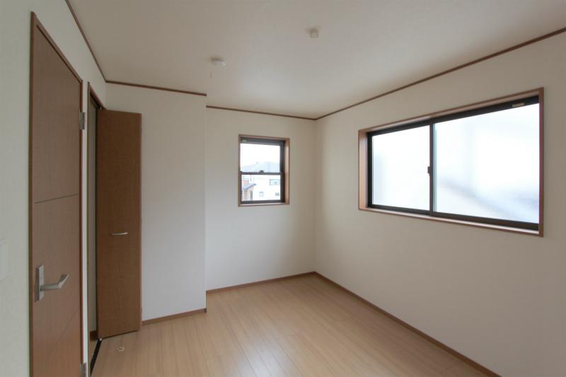 Non-living room. Same specifications Photos