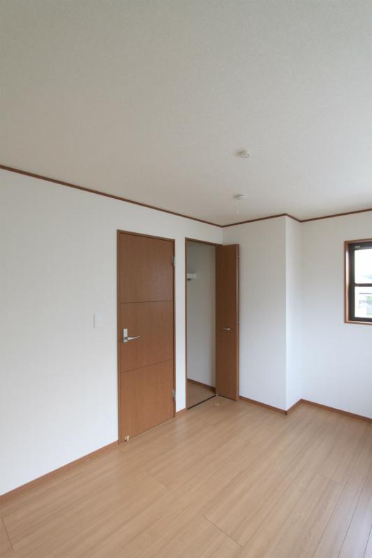 Same specifications photos (Other introspection)