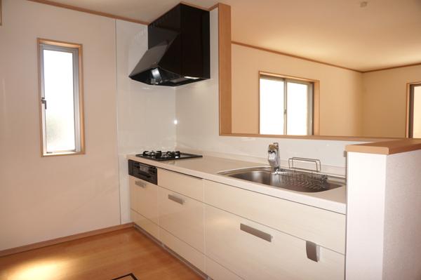 Same specifications photo (kitchen)