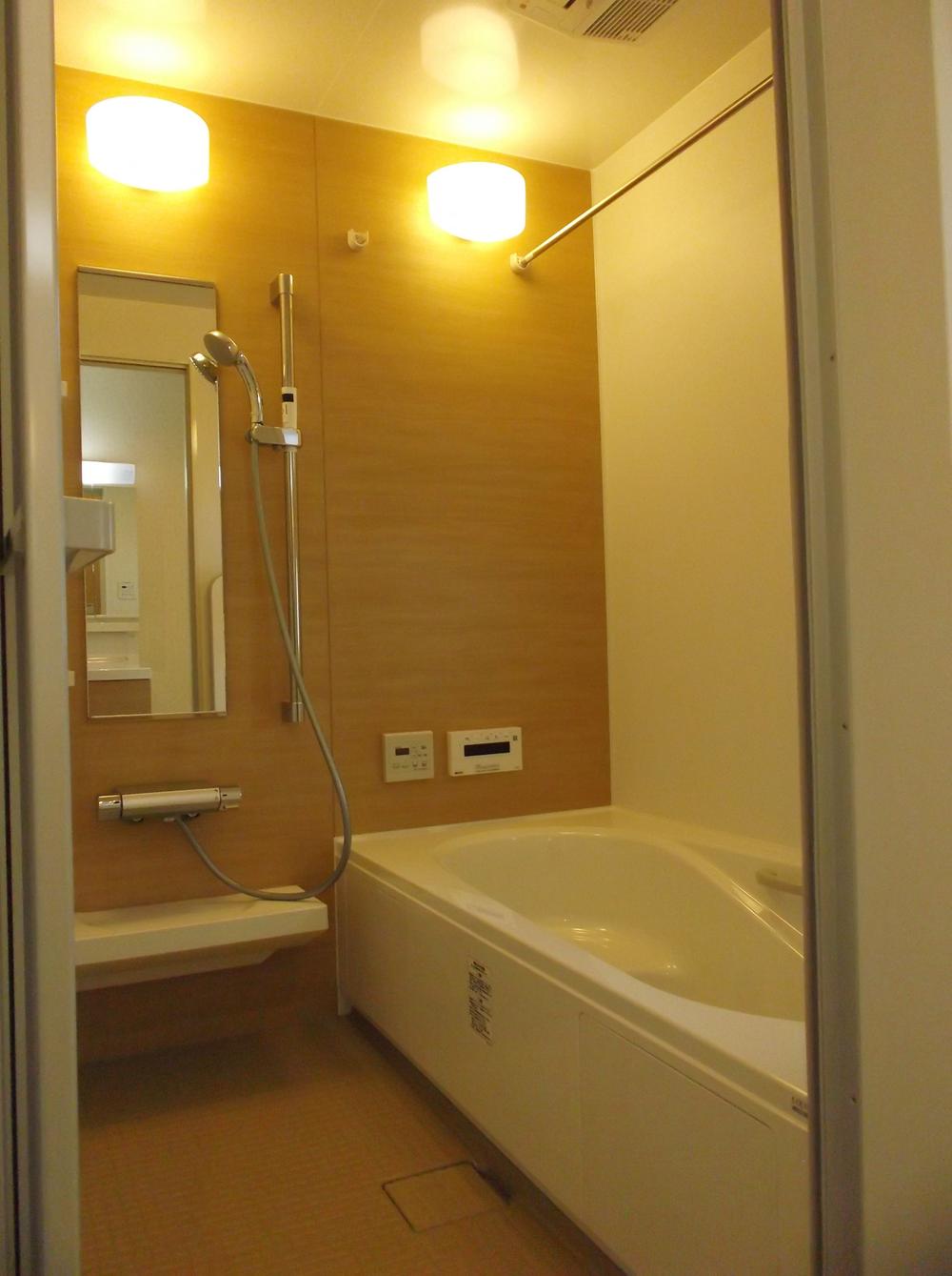 Bathroom. Bathroom Dryer ・ heating ・ ventilation / Warm bath / Clean thermo floor / Kururin Poi drainage port