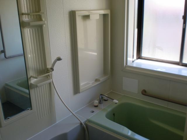 Bathroom. Water heater Allowed reheating