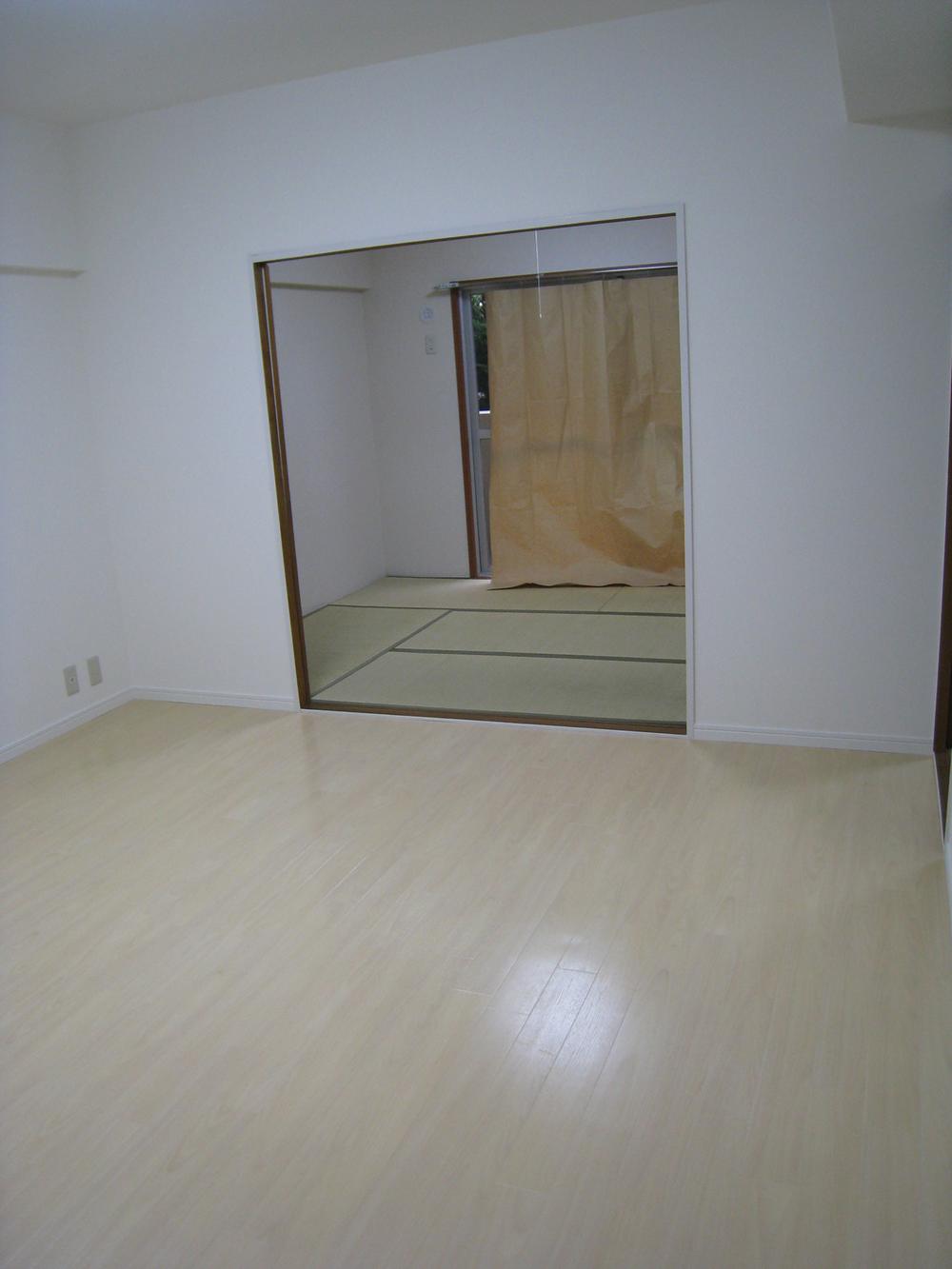 Other. Japanese-style room as seen from the living room ☆