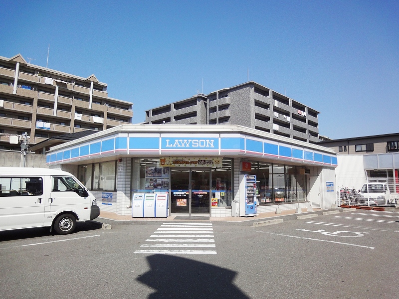 Convenience store. Lawson in the beach 1-chome to (convenience store) 530m