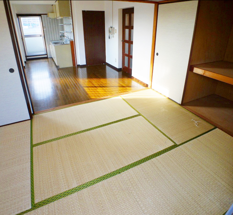 Living and room. Also re-covering from now tatami