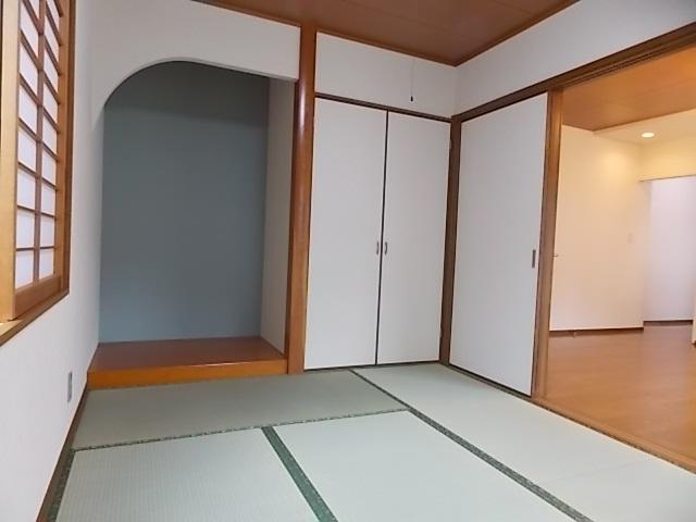 Non-living room. Barrier-free Japanese-style room