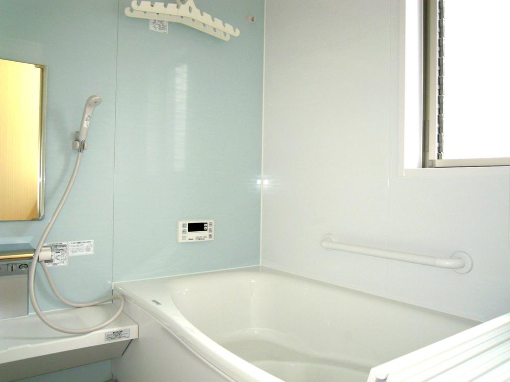 Bathroom. Same specifications is a picture.