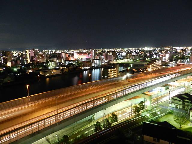 View photos from the dwelling unit. It is very beautiful at night.